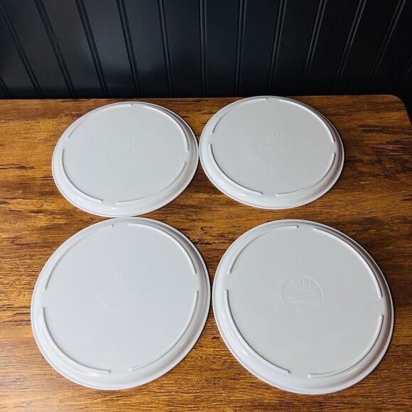 4 Star Wars  8” The Mandalorian The Child Plastic Plate Baby Yoda Zak! Designs - Picture 8 of 9